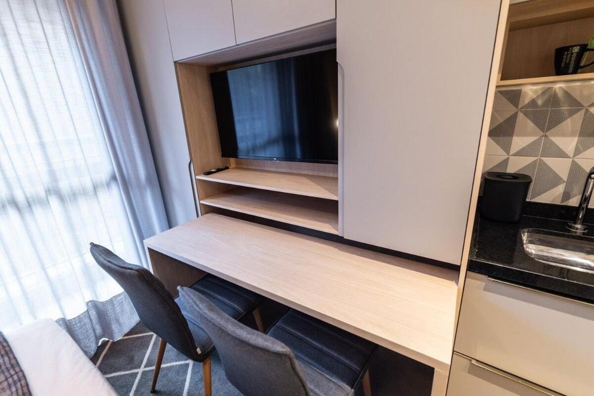 Apartamento Lofts De Alto Padrao Em Moema Ibirapuera Proximo Aeroporto Congonhas *